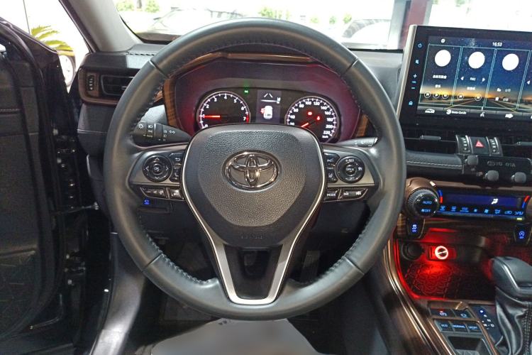 Used Toyota Wildlander 2022 2.0L CVT Two-Wheel Drive Luxury PLUS Edition Steering Wheel
