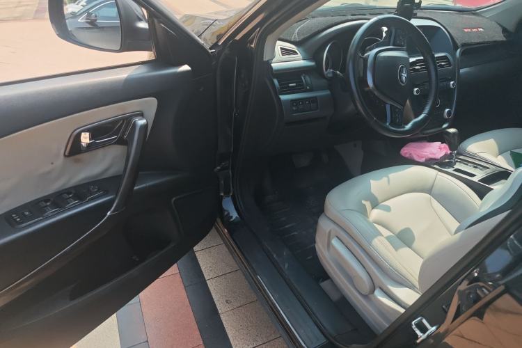 Used Bestune X80 2015 2.0L automatic comfort version
