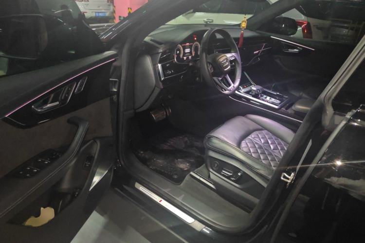 Used Audi Q8 2022 55 TFSI Prestige Dynamic Edition Driver Seat