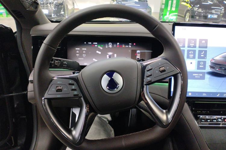 Used Denza Z9 2024 1100 km Four-Wheel Drive Max Version