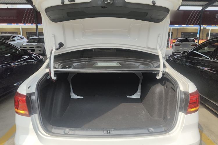 Used Volkswagen Lavida 2019 Lavida Start 1.5L Manual Fashion Edition China VI Standard