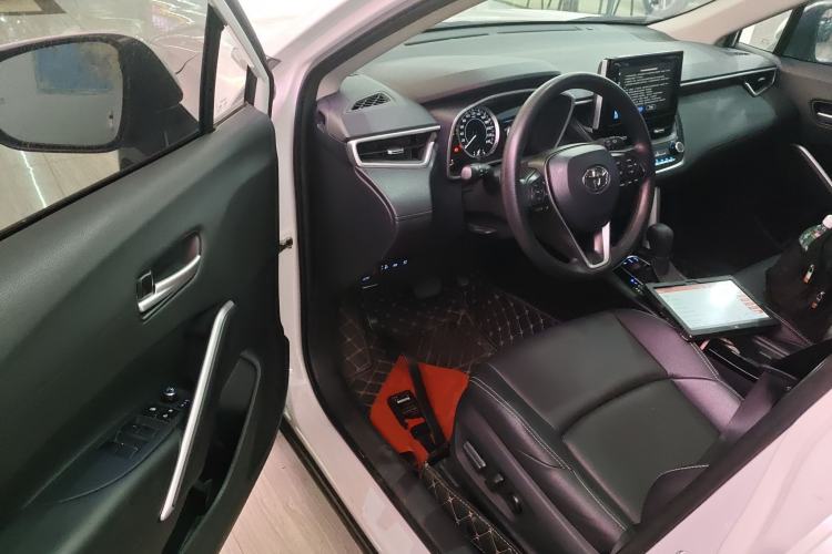 Used Toyota FRONTLANDER 2022 2.0L CVT Luxury PLUS Edition
