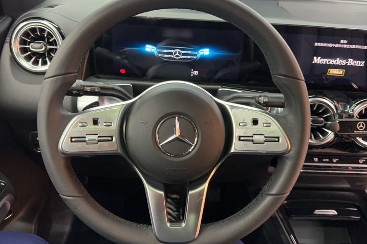 Used Mercedes-Benz GLB 2021 GLB 200 4MATIC Steering Wheel