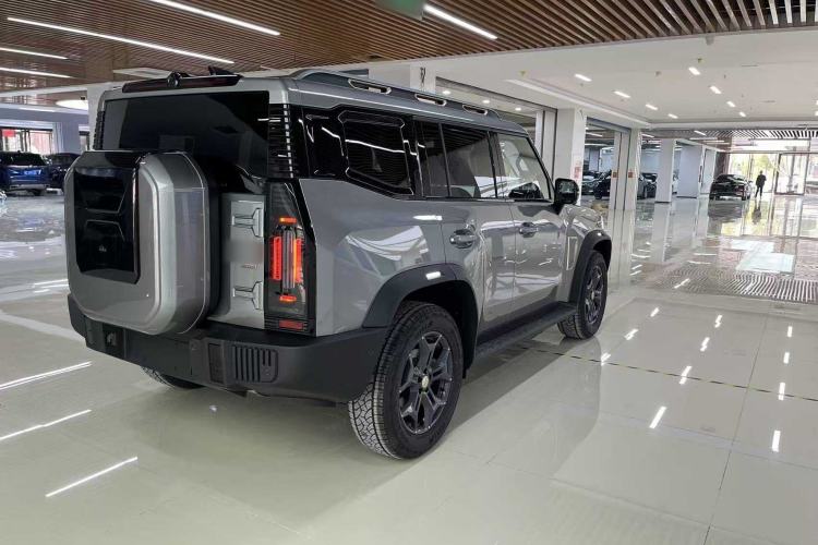 Used JETOUR Traveler 2025 2.0TD DCT XWD Cross+ Exterior 4