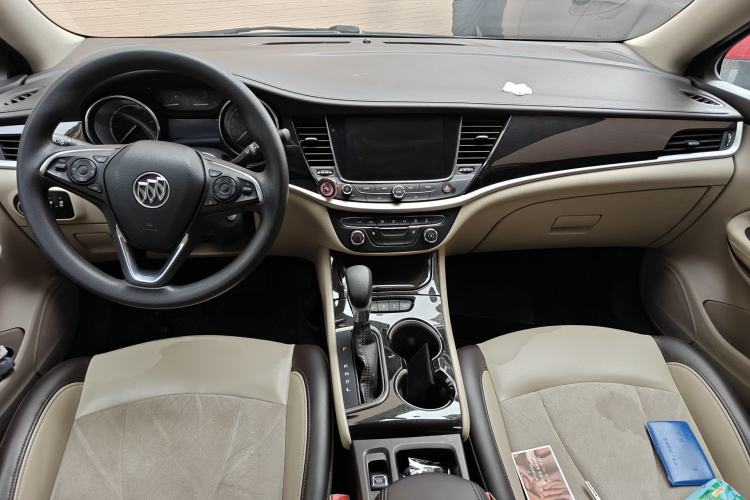 Used Buick Verano 2015 Sedan 15S Automatic Leading Model Center Console