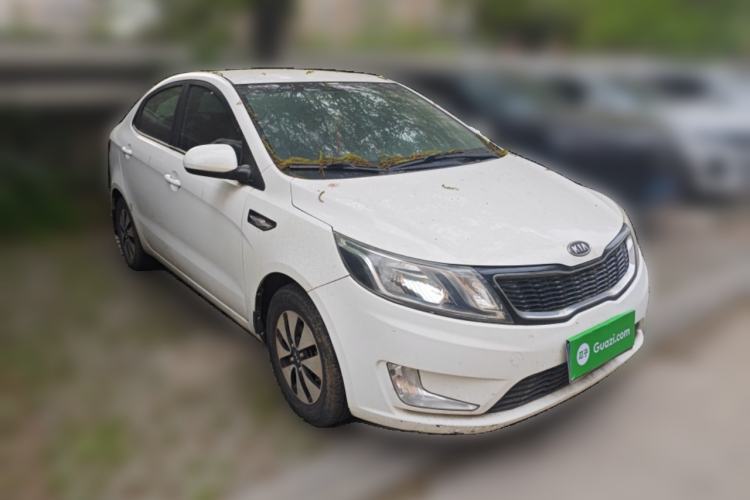 Used Kia K2 2011 Sedan 1.4L Manual Transmission GLS Front Right 45 Deg