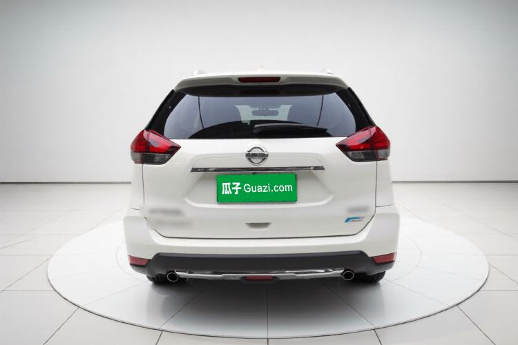 Used Nissan X-Trail 2017 2.5L CVT Leading Edition 4WD
