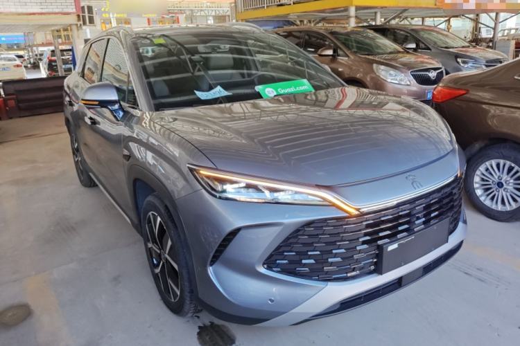 Used BYD Song L DM-i 2025 Intelligent Driving Version 160 km Beyond-Range Type Front Right 45 Deg