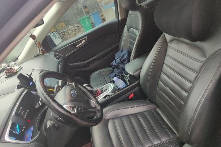 Used Ford Edge 2017 EcoBoost 245 Two-Wheel-Drive Sporty 7-Seater