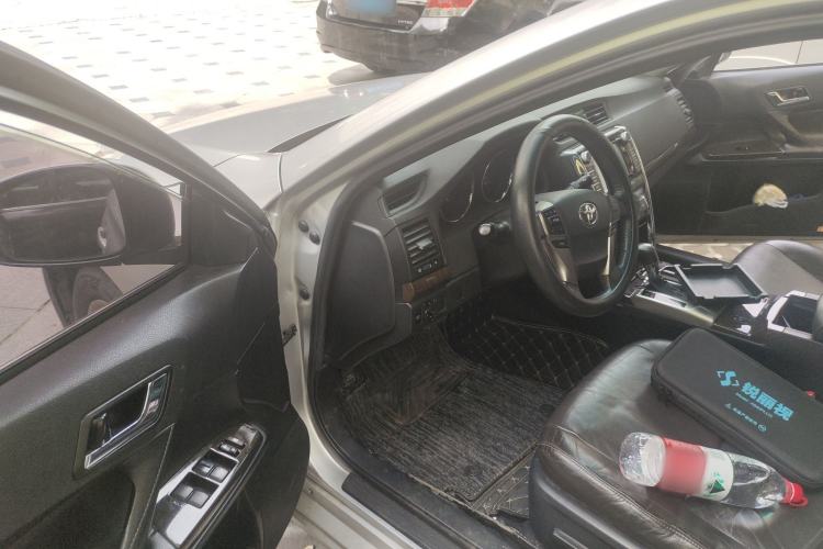 Used Toyota Reiz 2013 2.5V Elite Edition Driver Seat