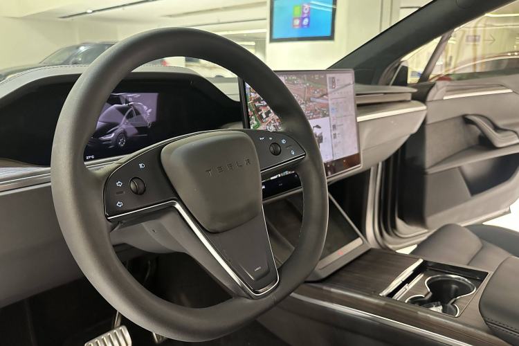 Used Tesla Model X 2023 Dual-Motor All-Wheel-Drive Version
