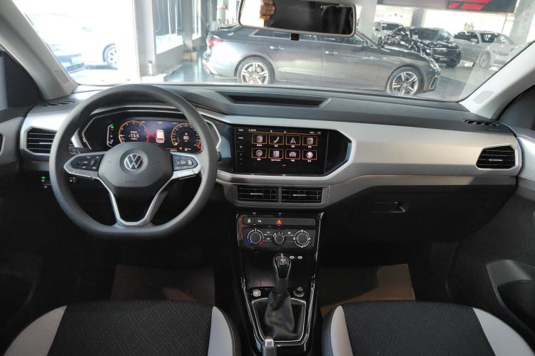 Used Volkswagen Tacqua 2021 1.5L Automatic Yue Zhi Lian Edition Center Console