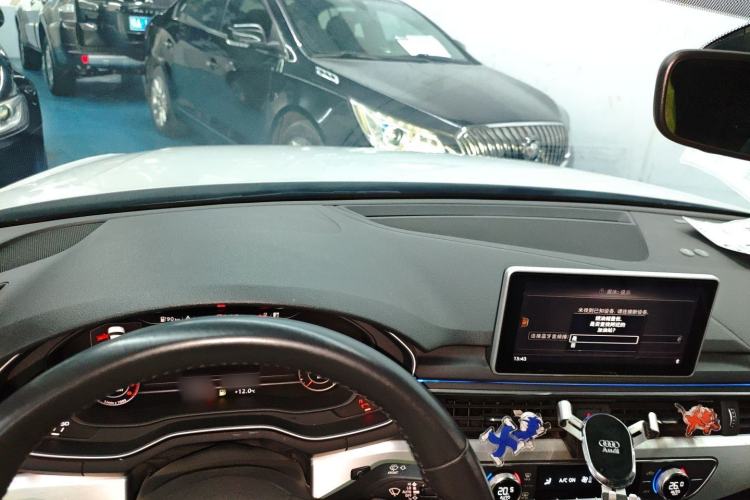 Used Audi A4L 2019 40 TFSI Fashion Edition China VI Emission Standard