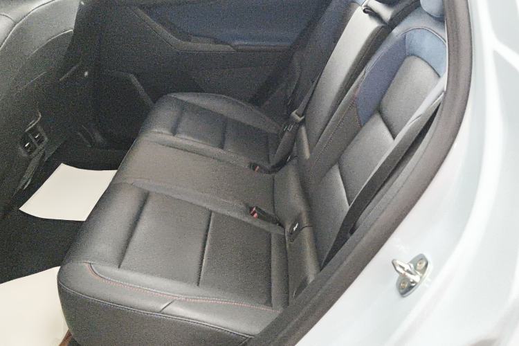 Used Chevrolet Equinox Plus 2024 102km RS Ultimate Edition Left Rear Seat
