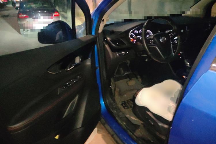 Used Buick Encore 2016 18T Automatic Two-Wheel Drive Urban Elite Model Driver Seat