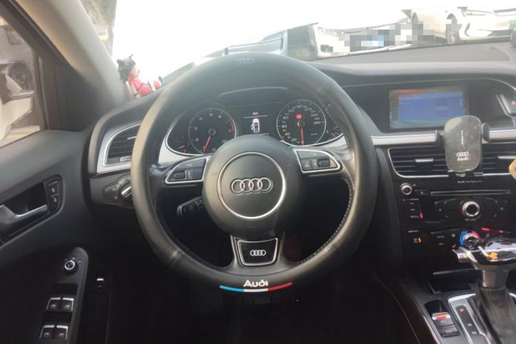Used Audi A4L 2013 35 TFSI Automatic Comfort Model
