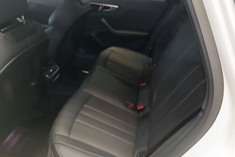 Used Audi A4L 2024 40 TFSI Luxury Dynamic Edition