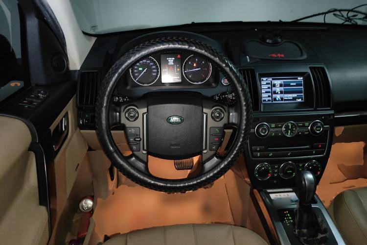 Used Land Rover Freelander 2 2013 2.2T SD4 SE Diesel Edition Steering Wheel