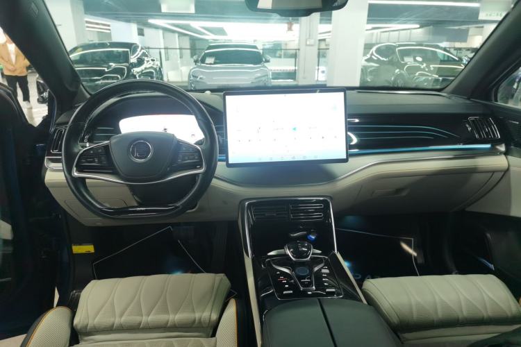 Used BYD Tang New Energy 2022 EV 635 km All-Wheel-Drive Flagship Model Center Console