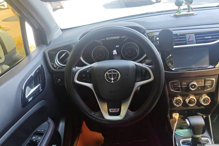 Used Brilliance V3 2016 1.5L Automatic Smart Version
