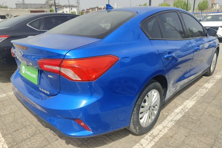 Used Ford Focus 2019 Sedan EcoBoost 180 Automatic Trend Edition Rear Right 45 Deg