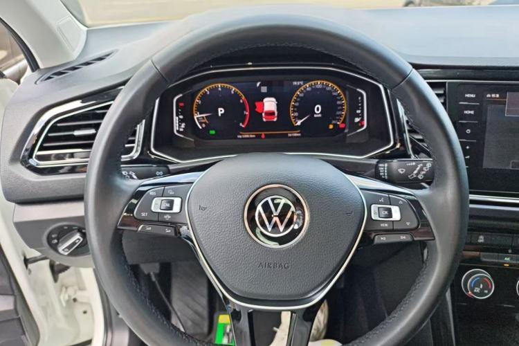 Used Volkswagen T-ROC 2021 280TSI DSG Two-Wheel Drive Comfort Connect Edition
