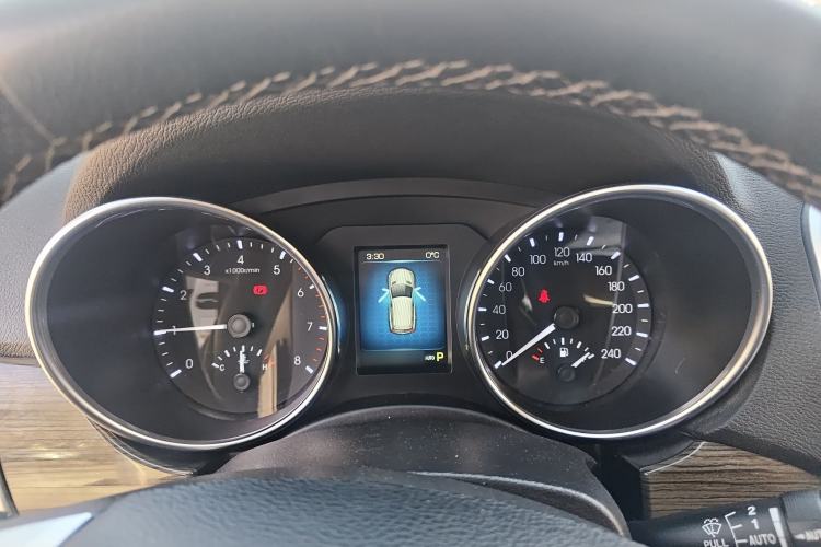 Used Haval H9 2016 2.0T Four-Wheel Drive Luxury 7-Seater Instrument Cluster