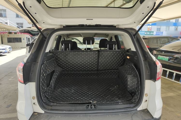 Used Ford Kuga 2018 EcoBoost 180 Two-Wheel-Drive Elite Trim
