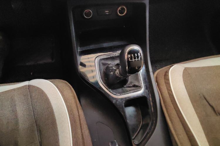 Used Baojun 730 2021 1.5L Manual Fashion Version 7 Seats
