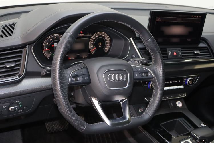 Used Audi Q5L 2022 Updated 45T Luxury Dynamic Version Interior 3