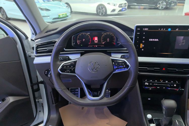 Used Volkswagen Tiguan L 2023 Restyled 330TSI Automatic Two-Wheel Drive R-Line Enhanced Comfort Version