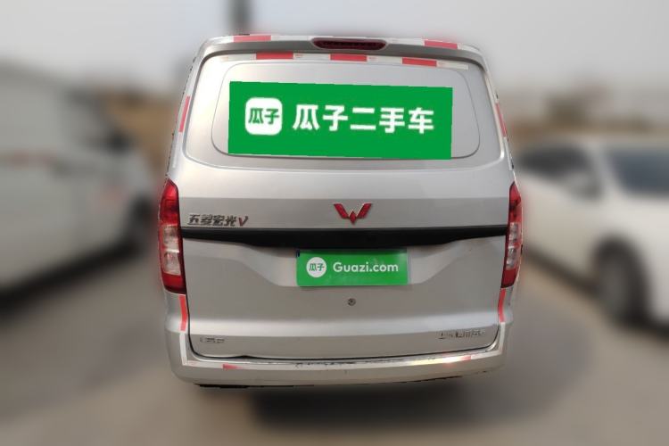 Used Wuling Hongguang V 2021 1.5L Jingqu Edition Enclosed-Window Vehicle LAR