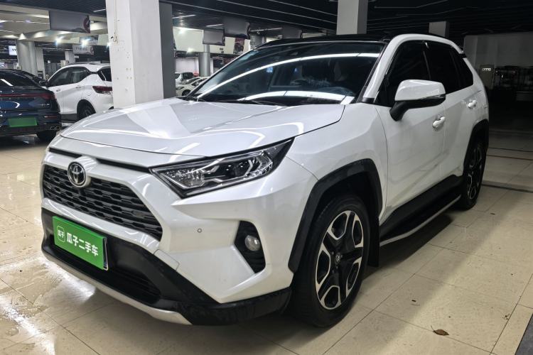 Used Toyota RAV4 2021 2.0L CVT Four-Wheel Drive Premium Edition