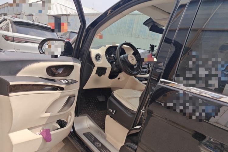 Used Mercedes-Benz Vito 2021 2.0T Elite Version 7 Seats Driver Seat