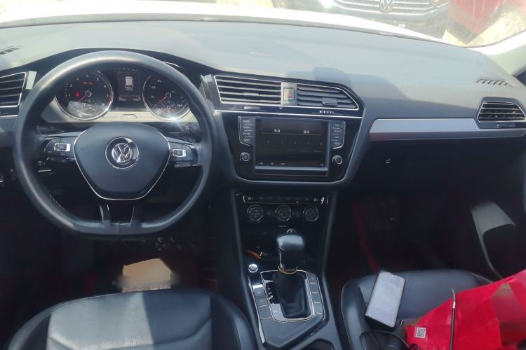 Used Volkswagen Tiguan L 2017 330TSI Automatic Two-Wheel Drive Luxury Edition
