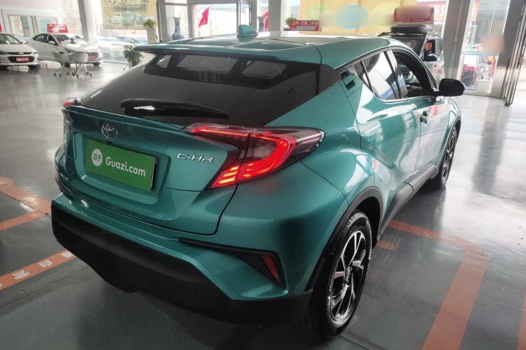 Used Toyota C-HR 2018 2.0L Luxury Edition China VI Standard
