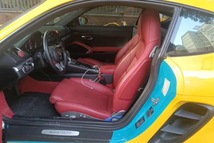 Used Porsche 718 2018 Cayman 2.0T
