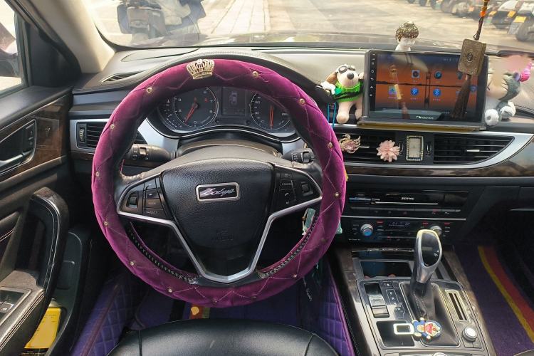 Used Zotye Z700 2016 1.8T DCT Prestige Edition Steering Wheel