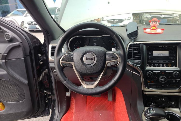 Used Jeep Grand Cherokee 2014 3.6L Elite Navigation Edition Steering Wheel