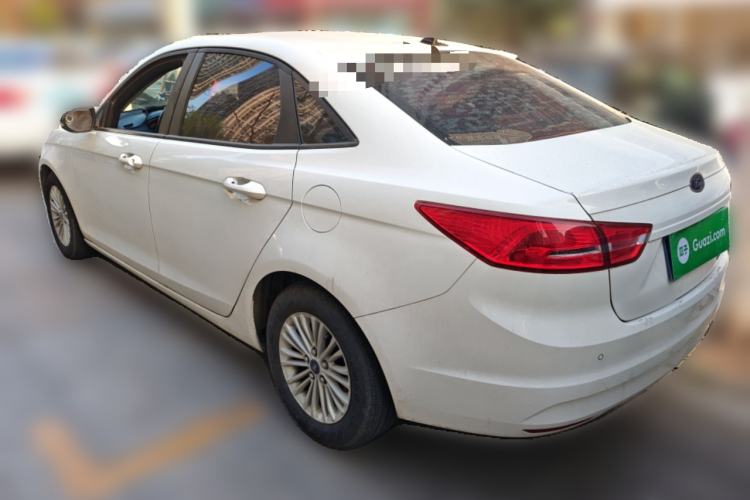 Used Ford Escort 2015 1.5L Manual Comfort Model
