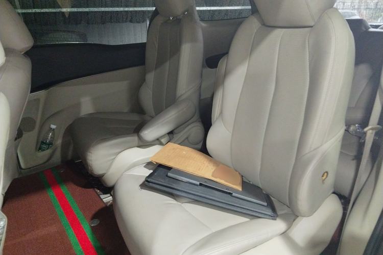 Used Buick GL8 2014 2.4L CT Luxury Business Comfort Edition Left Rear Seat