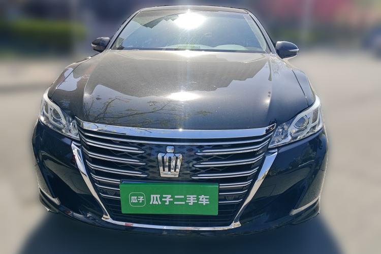 Used Toyota Crown 2015 2.0T Fashion Edition Front