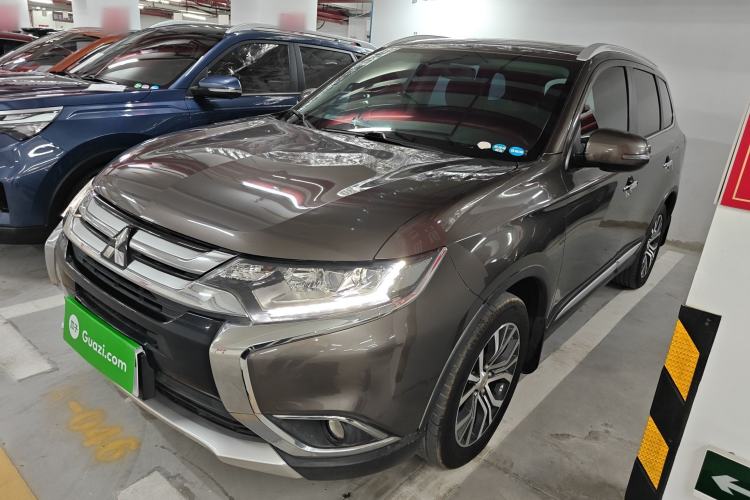 Used Mitsubishi Outlander 2018 2.4L 4x4 Elite Edition 5 Seats

