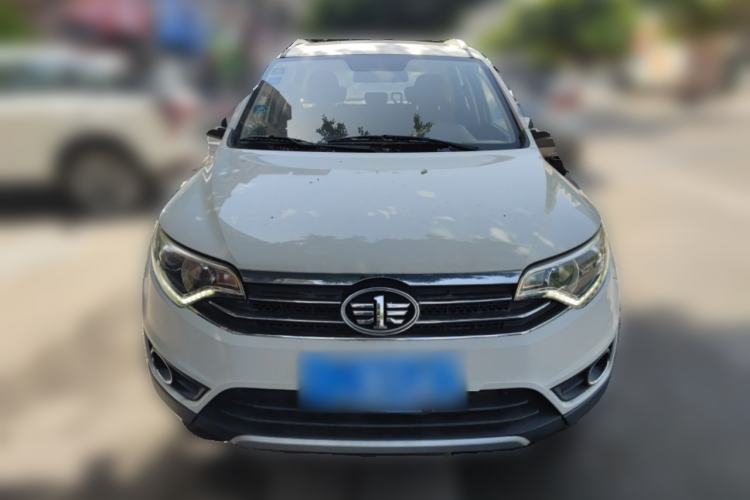 Used FAW Senya R7 2017 1.6L Manual Luxury Model
