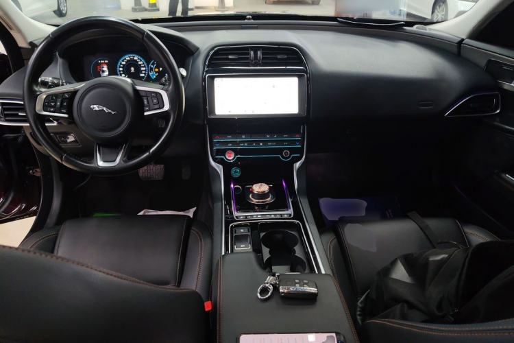 Used Jaguar XEL 2019 2.0T 200 PS Deluxe Edition