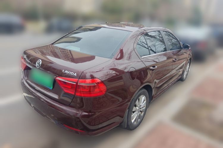 Used Volkswagen Lavida 2013 1.6L Automatic Comfort Edition
