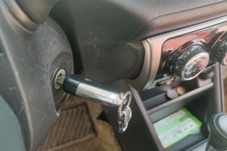 Used Toyota YARiS L Zhi Xuan 2016 Revised 1.5E CVT Charming Edition
