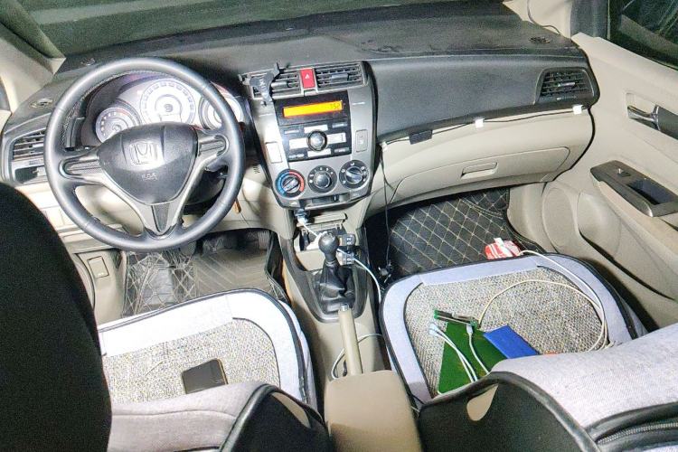 Used Honda City Classic 2014 Style 1.5L Manual Elite Edition Center Console