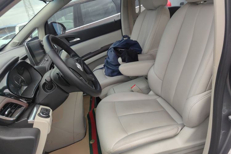 Used Buick GL8 2021 Land Cruiser Executive Class 652T Comfort Model Left Front Seat