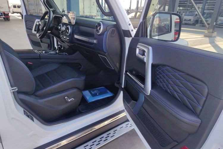 Used BAIC Off-Road BJ40 2019 PLUS 2.3T Automatic Four-Wheel Drive Flagship Edition China VI Emission Standard
